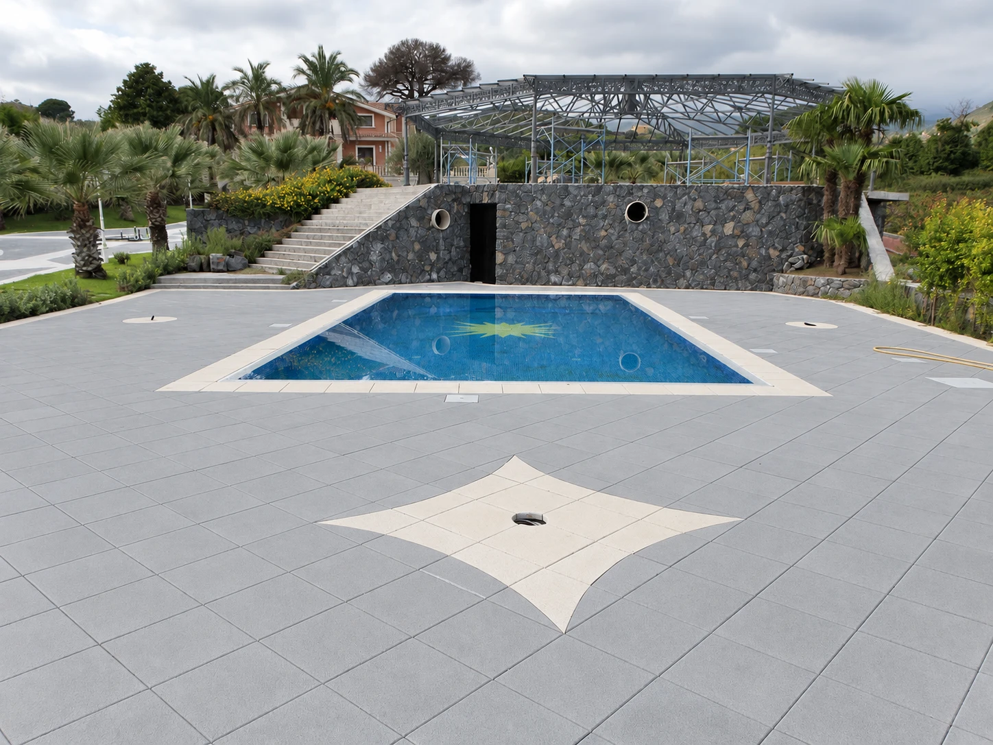 Trecastagni (CT) - Piscina